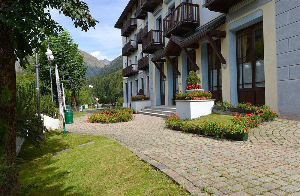 Aparthotel & Residence Palace 蓬泰迪莱尼奥 外观 照片